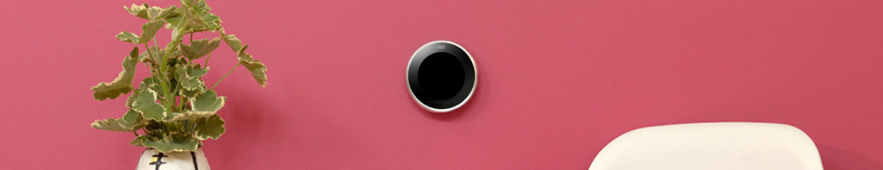 Wat zijn de energiebesparende functies van een Nest thermostaat?