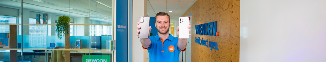 Compare the Samsung Galaxy A72 to the A52s