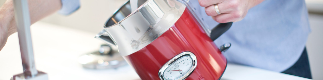 How do you get rid of the plastic smell or taste of your kettle?