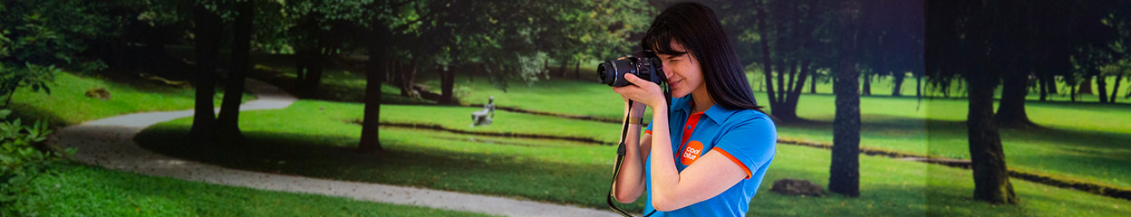 How do you use the Guide Mode on your Nikon SLR camera?