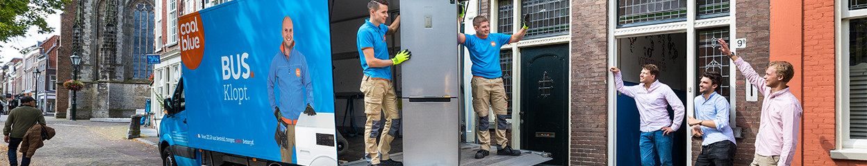 How does the installation service for fridges and freezers work?