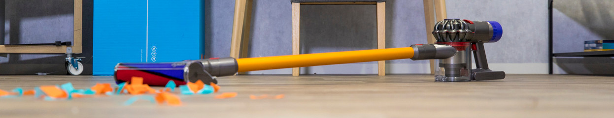 Dyson V8