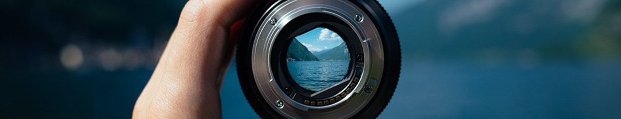 Which factors determine the image quality of a photo?