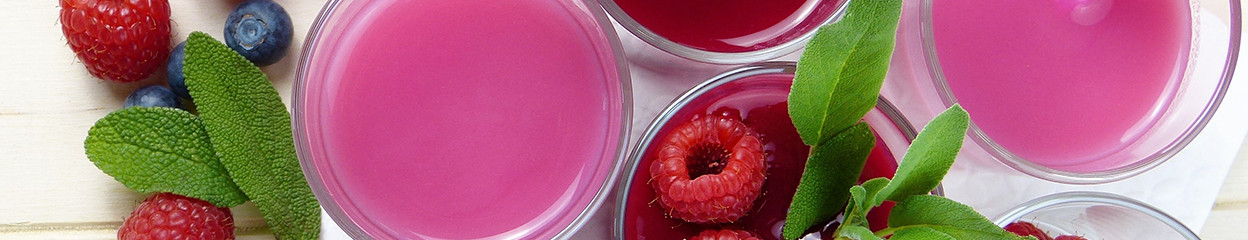 How do you prepare smoothies with a food processor?