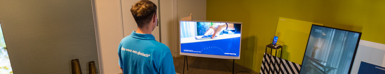 Expert review Samsung The Serif (2022)