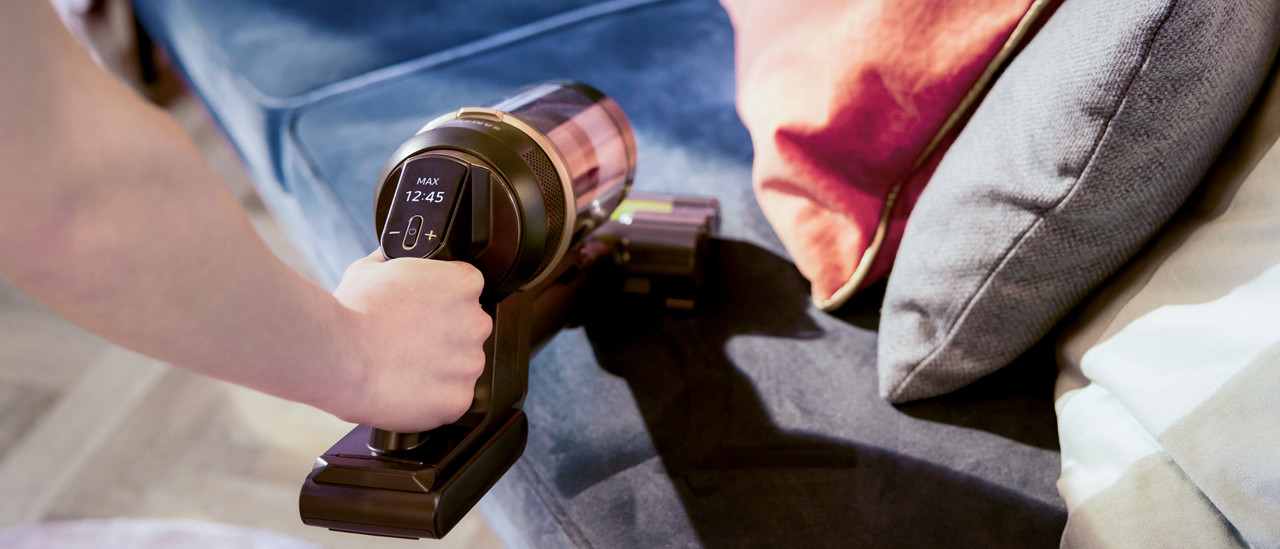 Built-in handheld vacuum