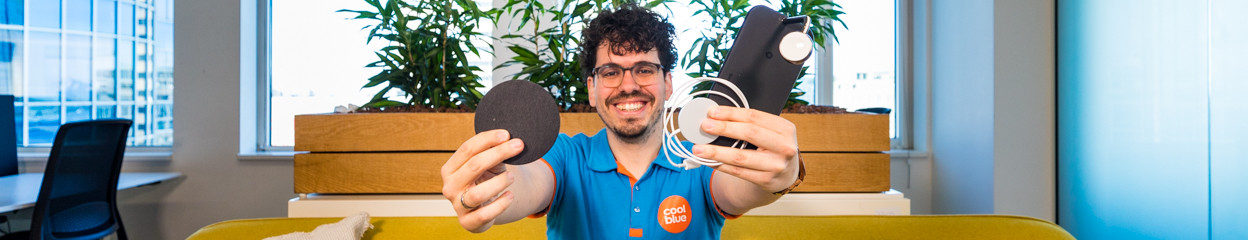 How do you choose a wireless charger for your iPhone 14, iPhone 13, or iPhone 12?