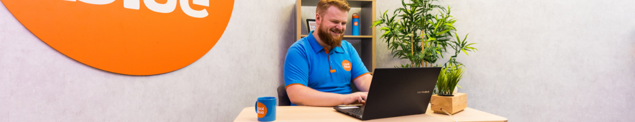 How do you turn off the numeric keypad in the touchpad of your ASUS laptop?