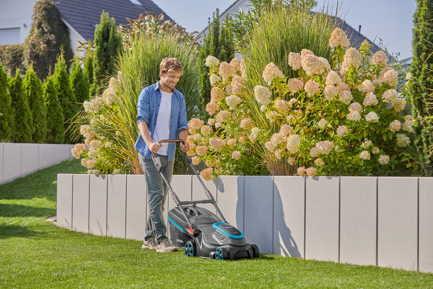 Gardena PowerMax 37/36V P4A Set – Akumulatorowa kosiarka Compact 37 cm – W WYCIECIE!