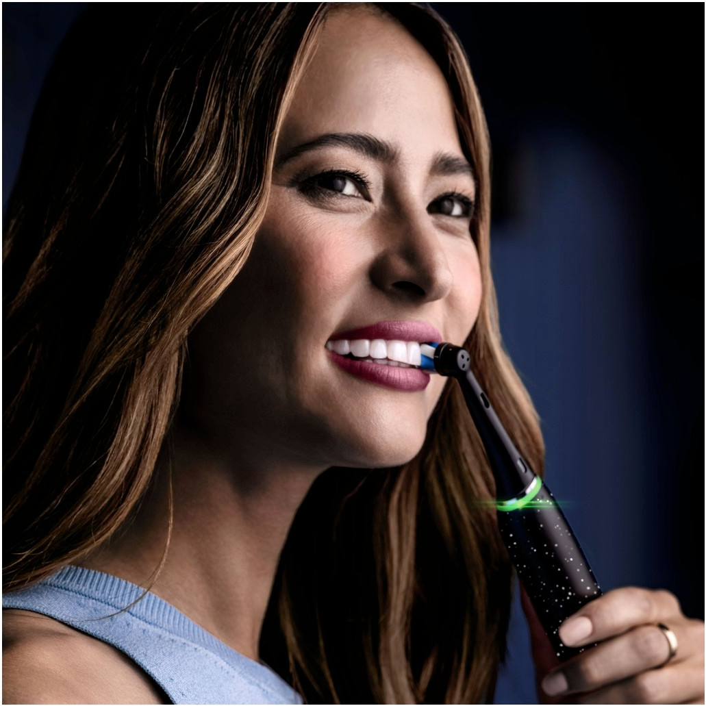 Oral-B iO 10 Electric Toothbrush 5
