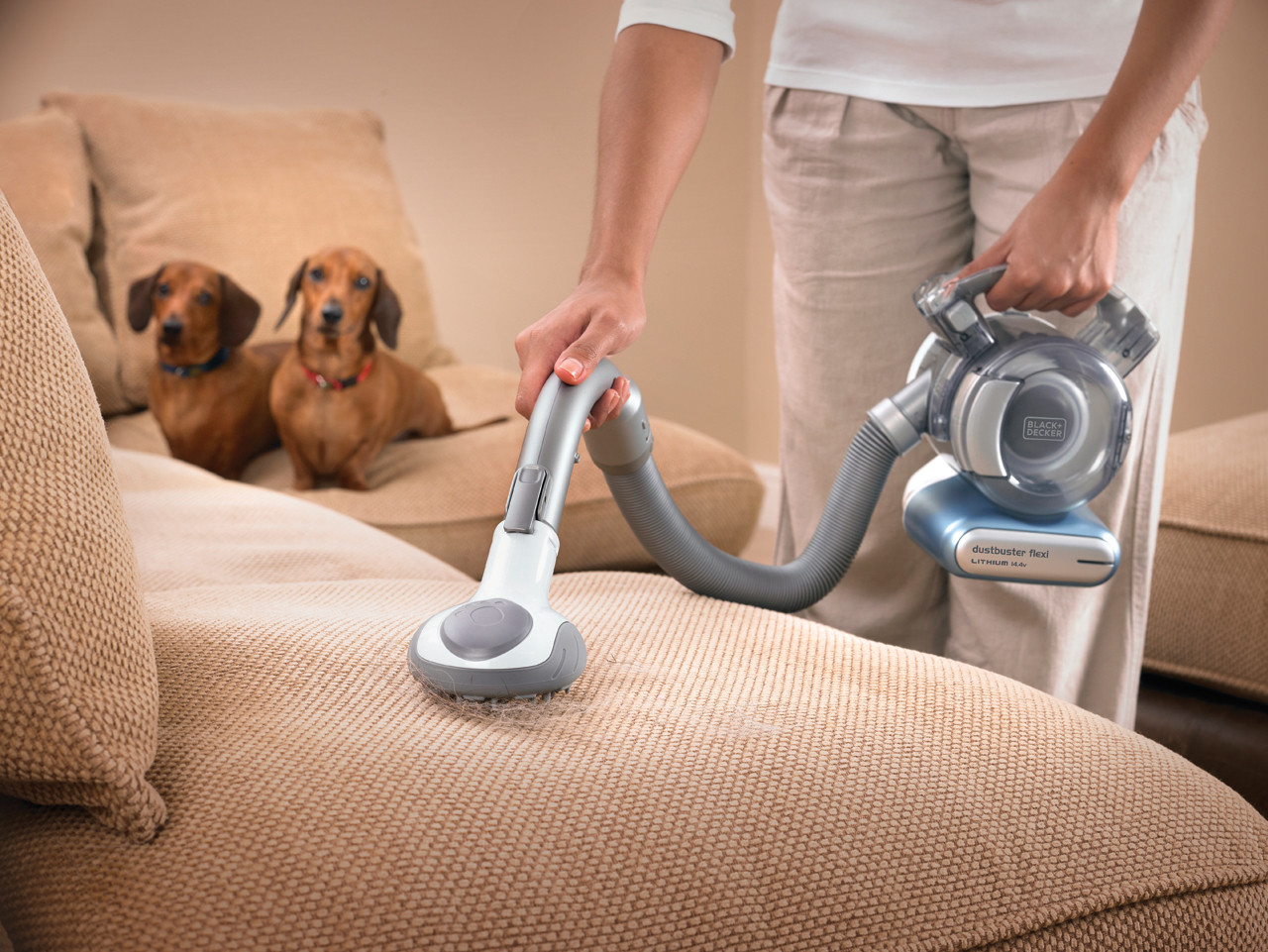 BLACK+DECKER Handheld Vacuum 3