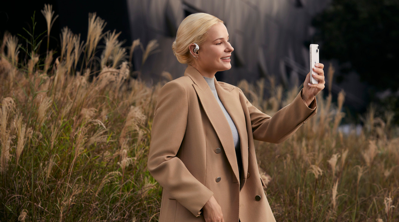 Enjoy music and don't get distracted