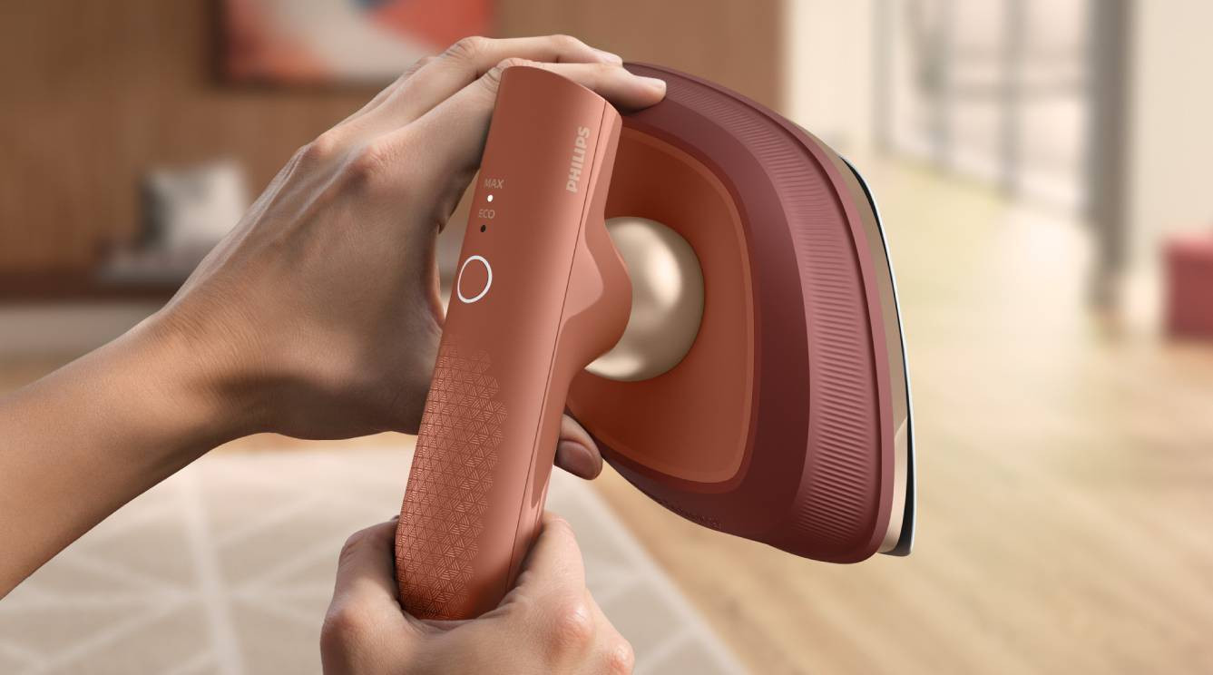 Stomen en strijken met één apparaat