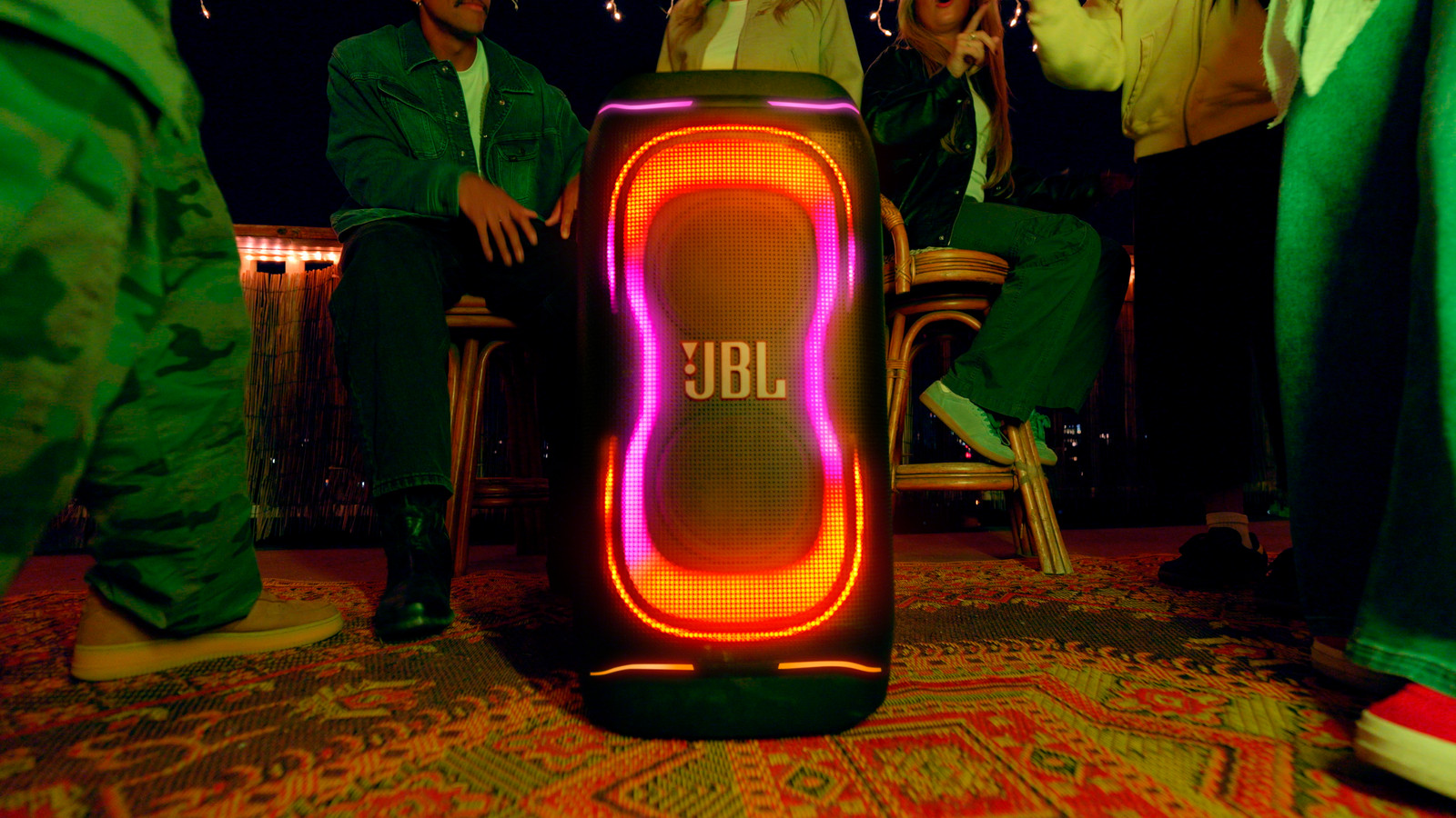 De nieuwe JBL Partybox 330