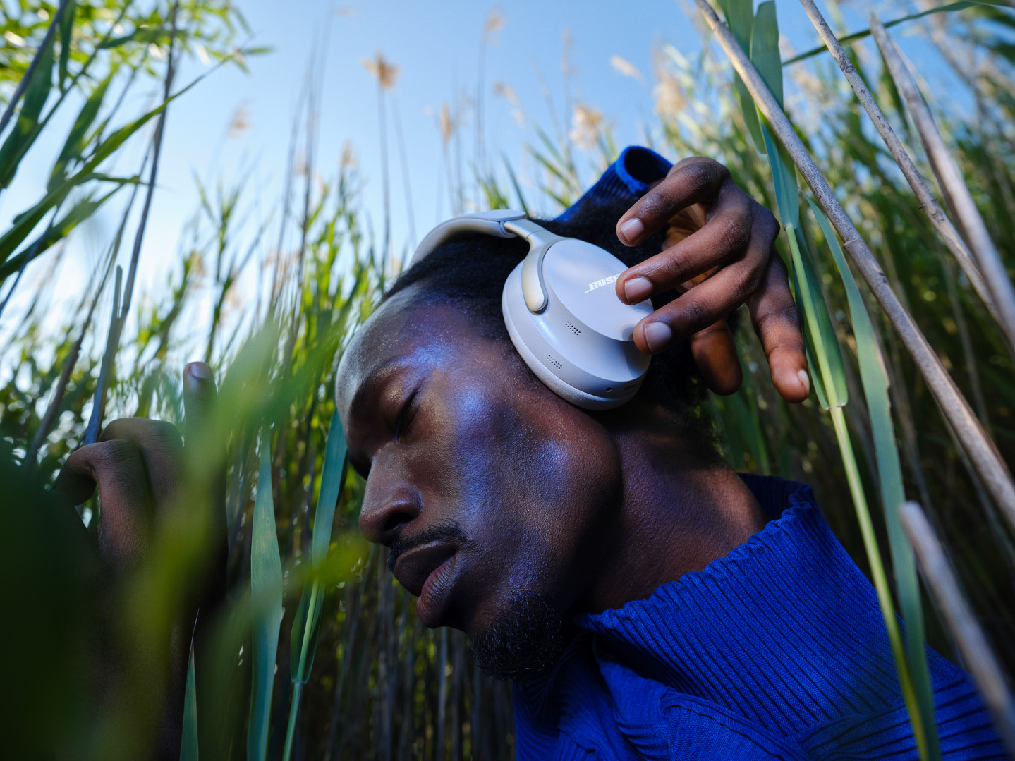 Bose QuietComfort Ultra Headphones White product in use