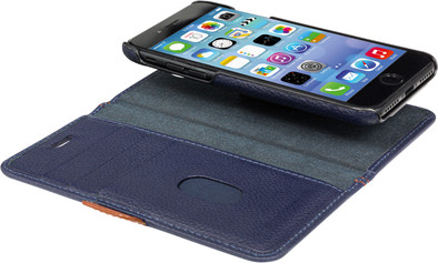 DBramante1928 Lynge Apple iPhone SE 2022 / SE 2020 / 8 / 7 2-in-1 Cover Leer Blauw is nooit meer leverbaar