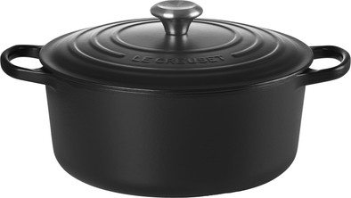 Le Creuset Signature Round Dutch Oven 28cm Matte Black is no longer available