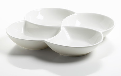 Maxwell &amp; Williams White Basics Klavertjevierschaal 30.5 cm is nooit meer leverbaar