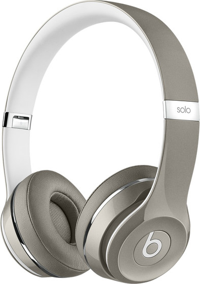 Beats Solo2 On-Ear Headphones Luxe Edition Silver is no longer available