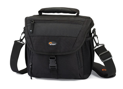 Lowepro Nova 170 AW Black is nooit meer leverbaar