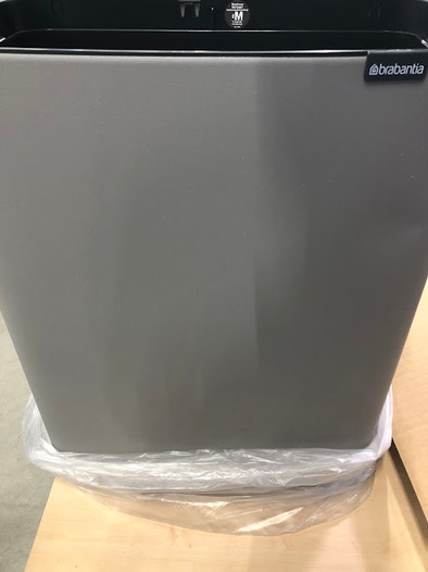 Brabantia Bo Touch Bin 60 Liter Mineral Concrete Grey is nooit meer leverbaar