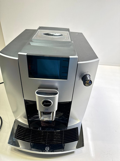 JURA E6 Platinum (EC) is no longer available