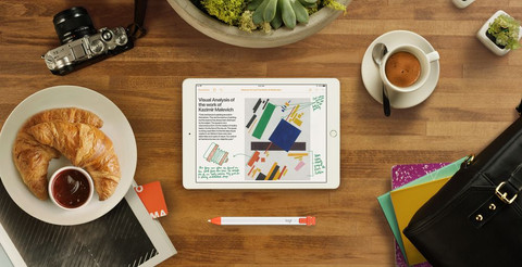 Logitech Crayon Digital Pencil voor Apple iPad product in gebruik