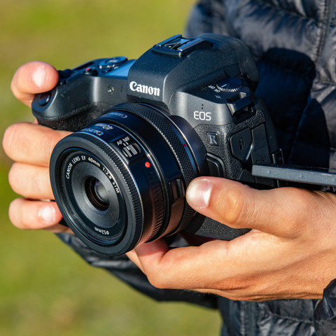 Canon Control Ring Mount Adapter EF-EOS R product in use