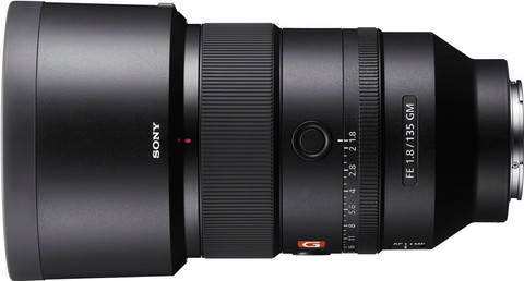 Sony FE 135mm f/1.8 GM left side