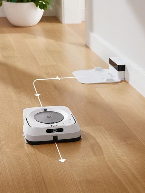 iRobot Braava M6138 product in use