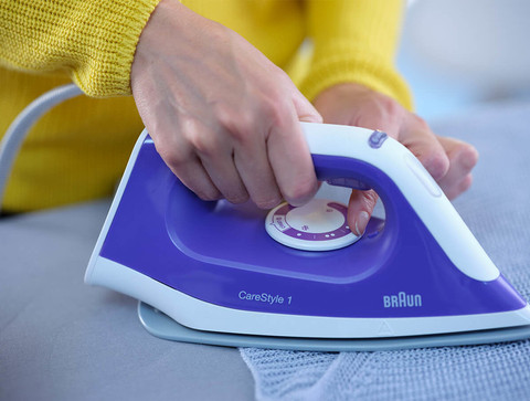 Braun CareStyle 1 IS 1014 VI product in use