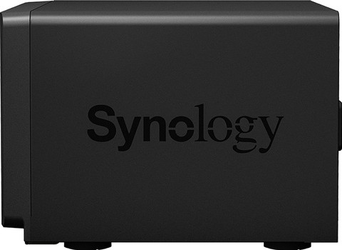 Synology DS1621+ right side