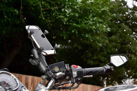 RAM Mounts U-Bolt Support de Téléphone Moto Guidon Petit produit à l'usage