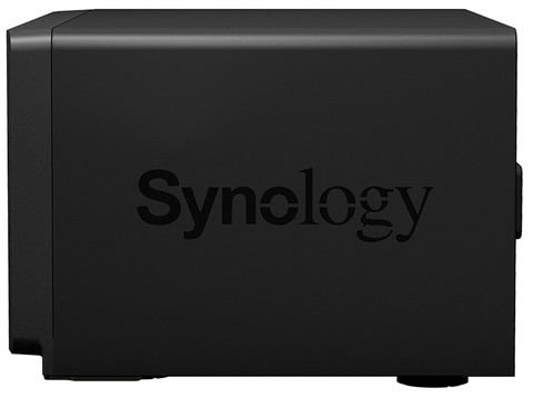 Synology DS1821+ rechterkant