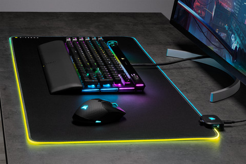 Corsair MM700 RGB Gaming Mouse Pad Extended XL null