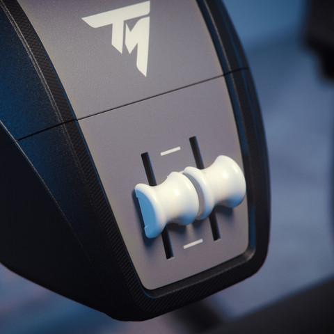 Thrustmaster TCA Yoke Pack Boeing Edition product in use