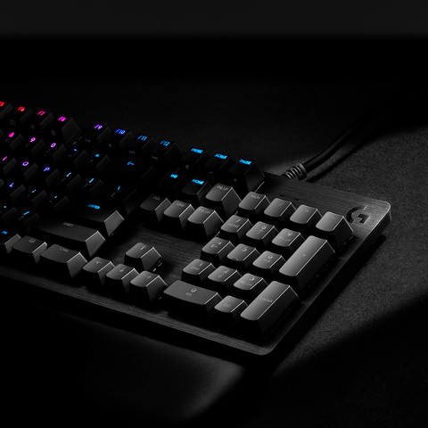 Logitech G512 Carbon Lightsync RGB Mechanical Gaming Keyboard QWERTY null