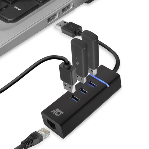 ACT USB Hub 3.2 met 3 USB-A poorten en ethernet product in gebruik