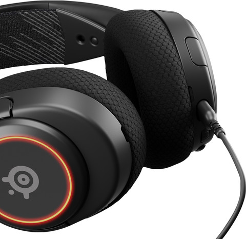 SteelSeries Arctis Nova 3 detail