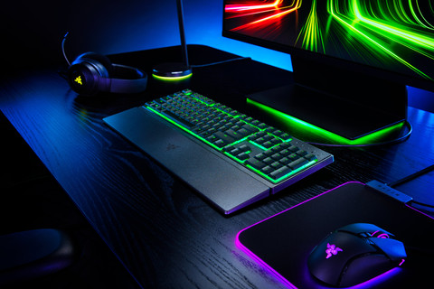 Razer Ornata V3 X Gaming Toetsenbord Qwerty product in gebruik