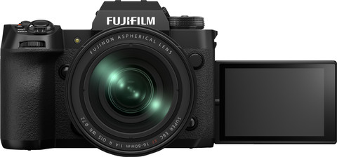 Fujifilm X-H2 + XF 16-80mm f/4 R OIS WR null