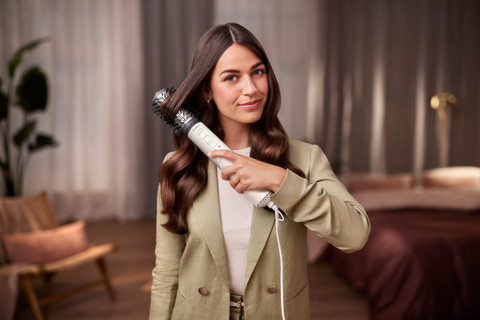 Philips Airstyler BHA710/00 product in gebruik