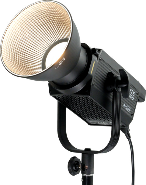 Nanlite FS-150B LED Spot Light avant