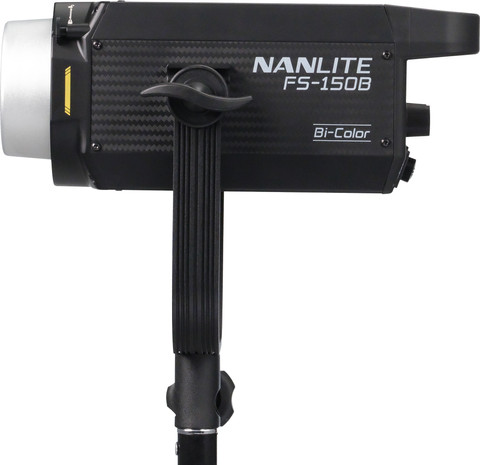 Nanlite FS-150B LED Spot Light côté gauche