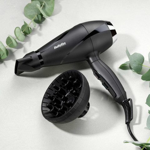 BaByliss Shine Pro 2200 6713DE product in use