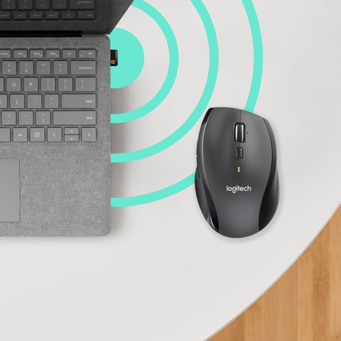 Logitech Wireless Mouse M705 product in use