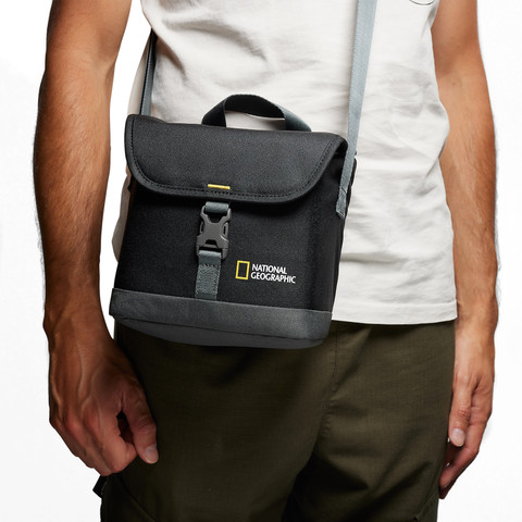 National Geographic E2 Shoulder Bag Small product in use