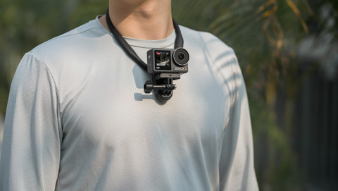 DJI Osmo Action Hanging Neck Mount produit à l'usage