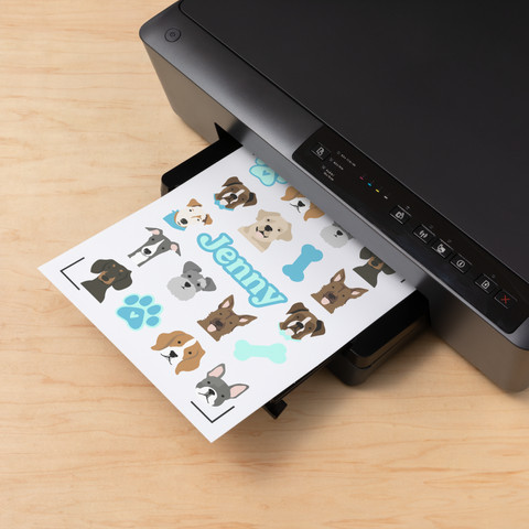 Cricut Waterbestendige Stickerset Transparant A4 (6 vellen) product in gebruik