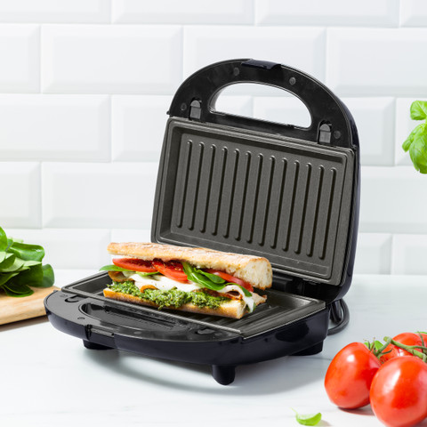 BK Connect 3-in-1 Multigrill product in use